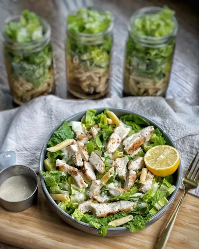 Salada Verde com Molho Cremoso